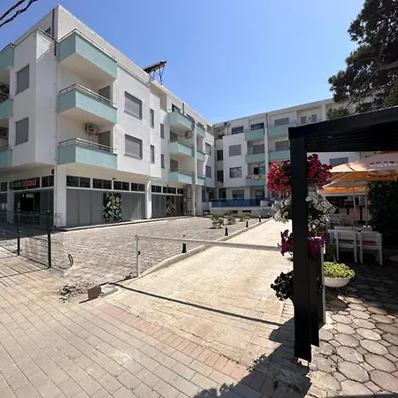 Апартаменты Sunset Seaview 305 Голем
