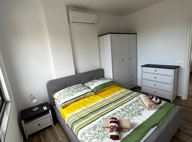 Апартаменты Sunset Seaview 305 *